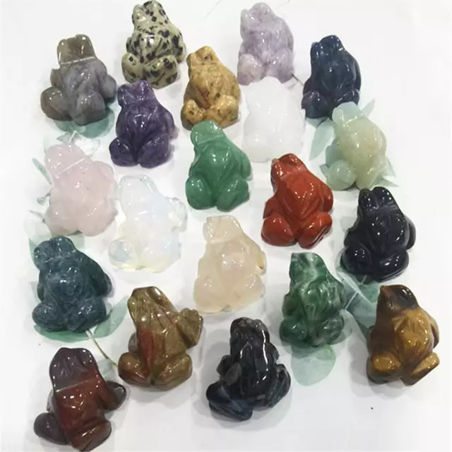 wholesale natural polished crystal animals carvings mixed quartz frog crystal carving