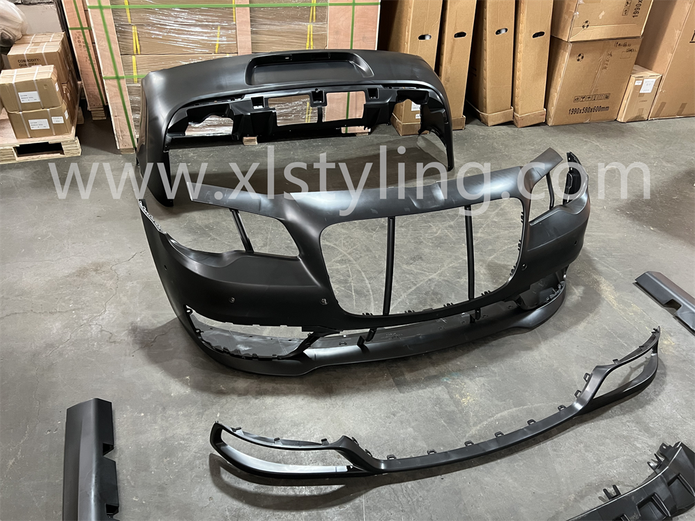 Car Conversion bodykit SRT Front bumper with fog lamp side panels  FOR CHRYSLER 300C 2012-2023