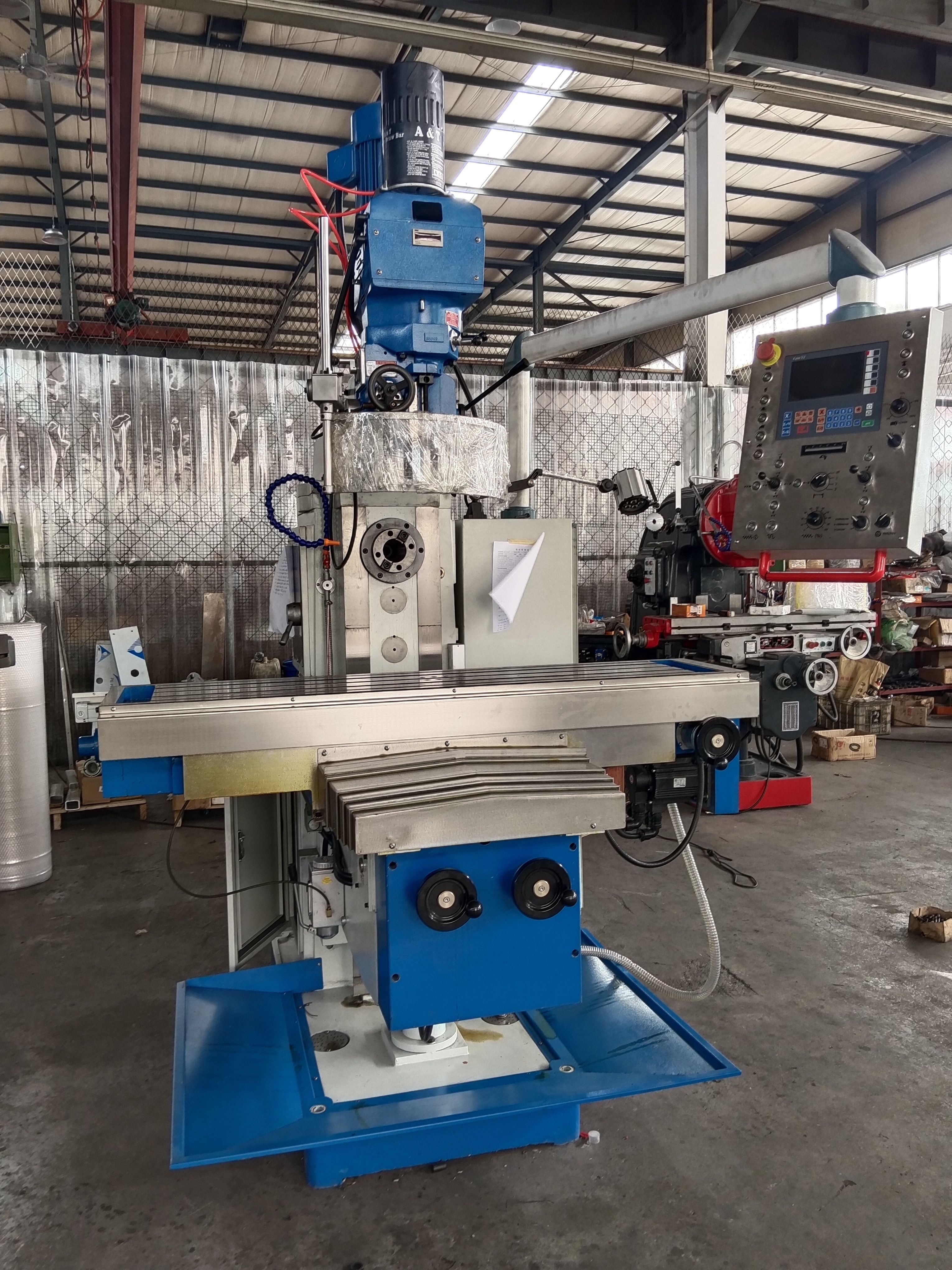 XL6336CL Turret Milling Machine with Digital Readout OEM