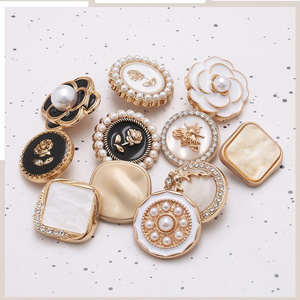 Manufacturer Designer Style Metal Buttons Round Coat Hand Sewing Buttons For Clothing