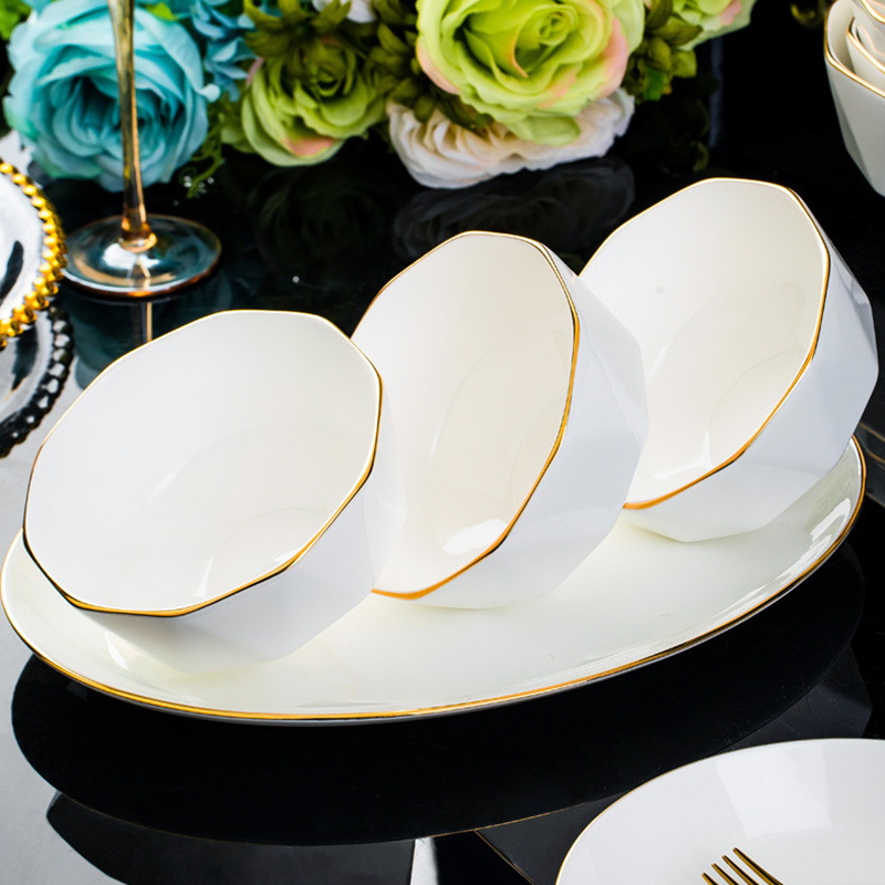 Round irregular White Porcelain  Luxury European Vintage Elegant Wedding Party Dinner Plate  Bone china ceramic Dinnerware Set