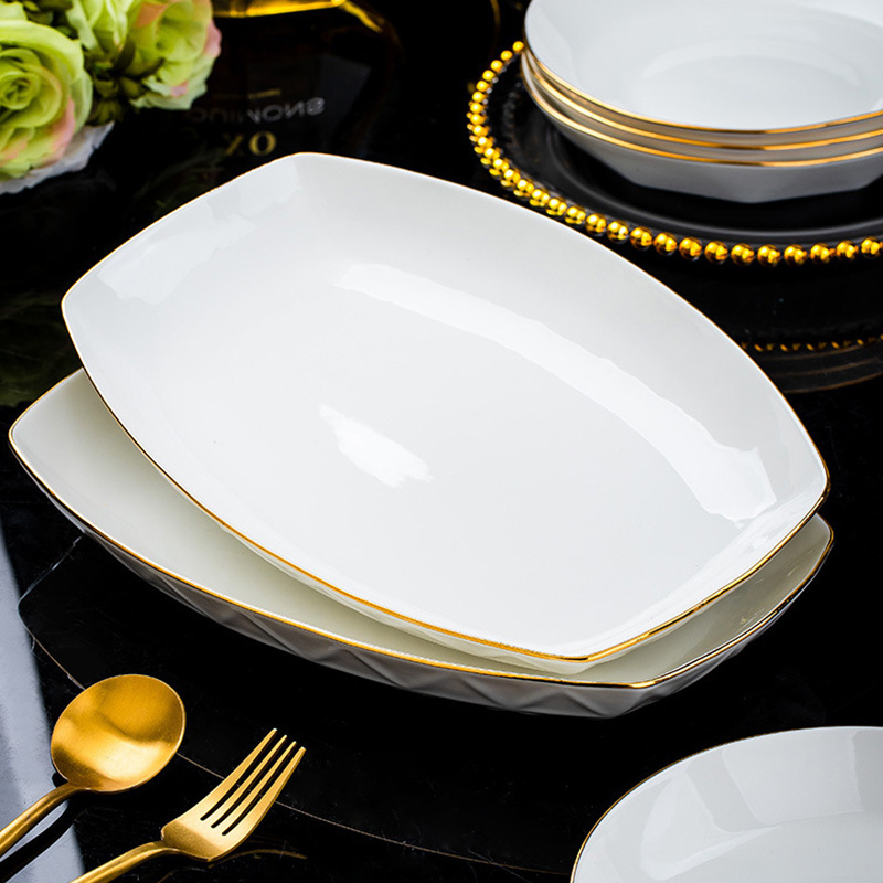 Round irregular White Porcelain  Luxury European Vintage Elegant Wedding Party Dinner Plate  Bone china ceramic Dinnerware Set