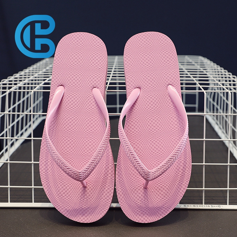 Wholesale Outdoor Customized New Fashion Simple Cheap Flat Beach Thong Slipper PVC Girls Wedding Flip Flops