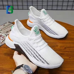 Oem Wholesale Cheap Man Breathable Mesh Casual Running Shoes Light-weight Thick-sole Outdoor Trainers Men Casual Sneakers