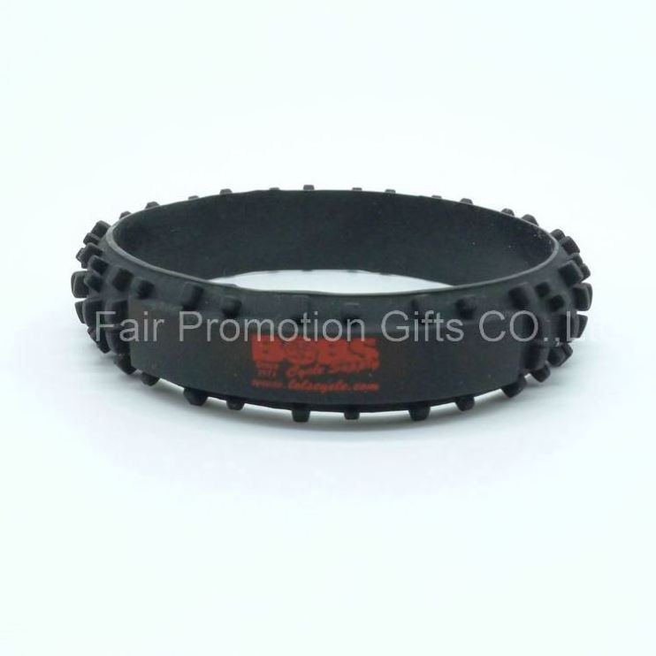 Solid Black Color Tire Silicone Rubber Bracelet Custom Made Personalized Motorbike Tyre Rubber Wristbands With Printed Logo