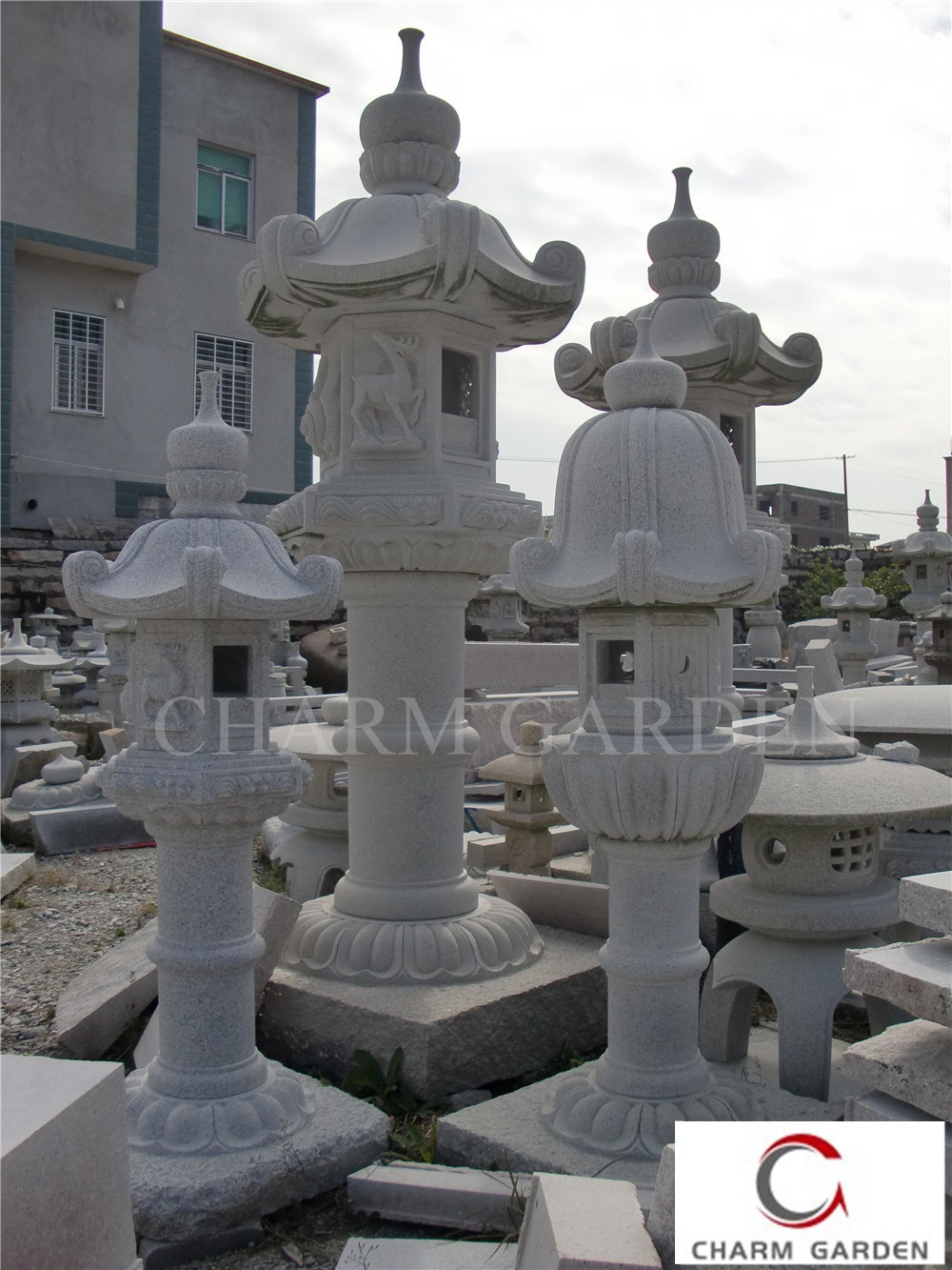 Factory Direct Selling Garden Decoration Outdoor Living Japanese Stone Lantern with beautiful price & super craftsmanship