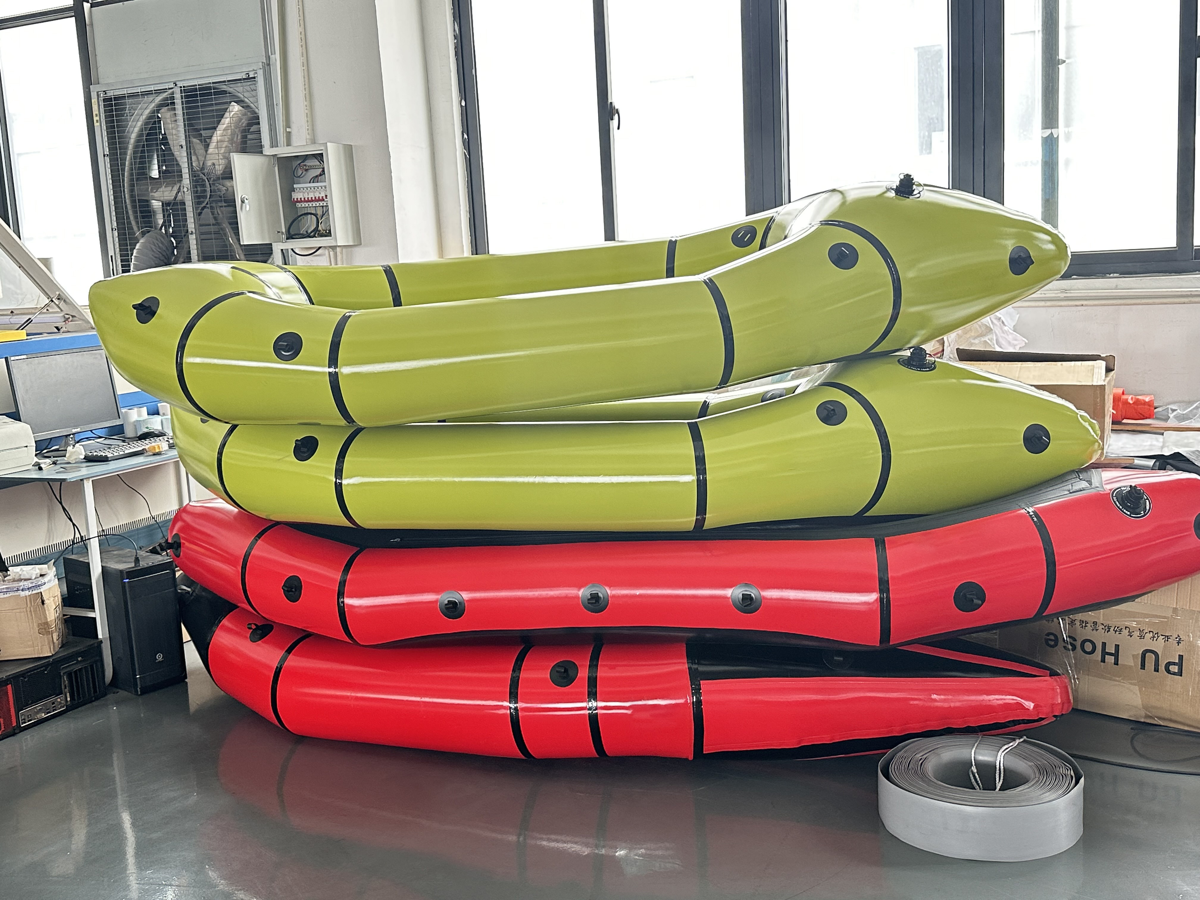 Outdoor Portable Eco-friendly Pvc Folding Kayak Inflatable Thickened Fishing Boat