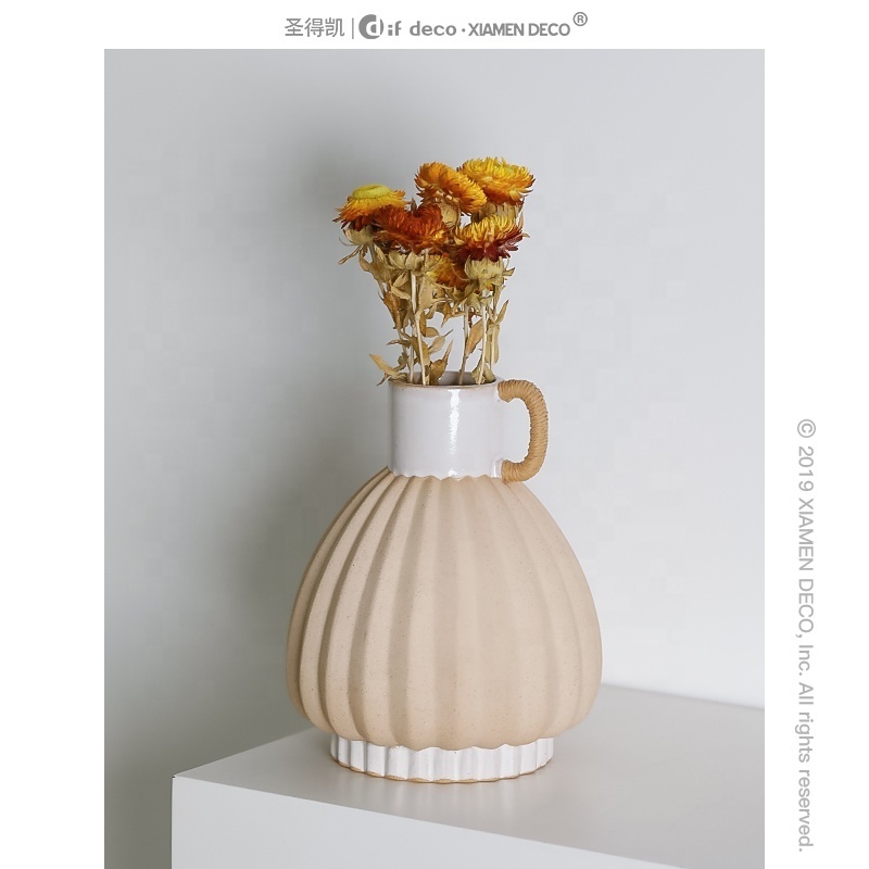 New product 2022 popular custom print vases unpainted bisque ceramic vase minimalist home decor