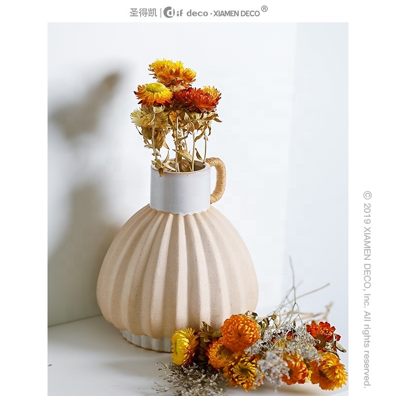 New product 2022 popular custom print vases unpainted bisque ceramic vase minimalist home decor