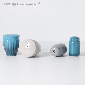 Ceramic Salt and Pepper Shaker Set Kitchen Seasoning Bottle for Restaurant