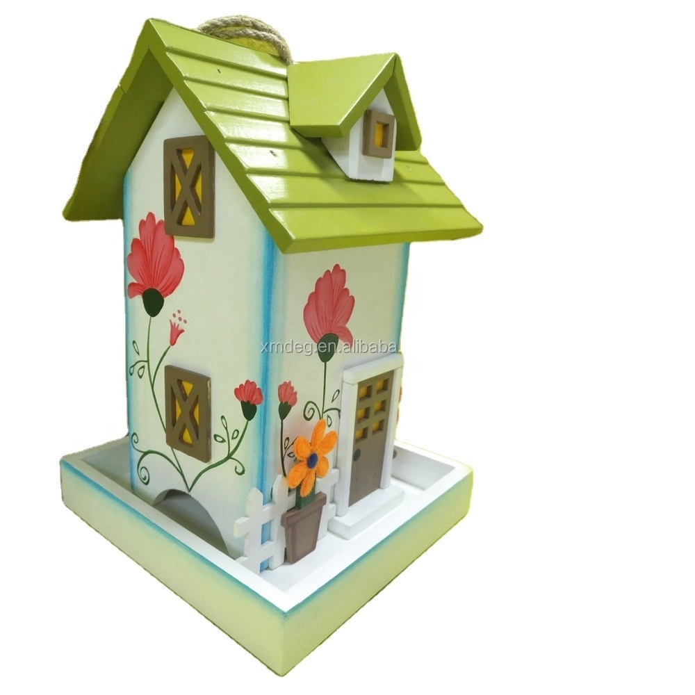 automatic Natural Hanging wood small animal feeder squirrel feeder Wood bird house feeder