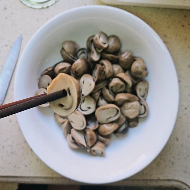 China Supplier Product Canned Straw Mushroom with Best Price