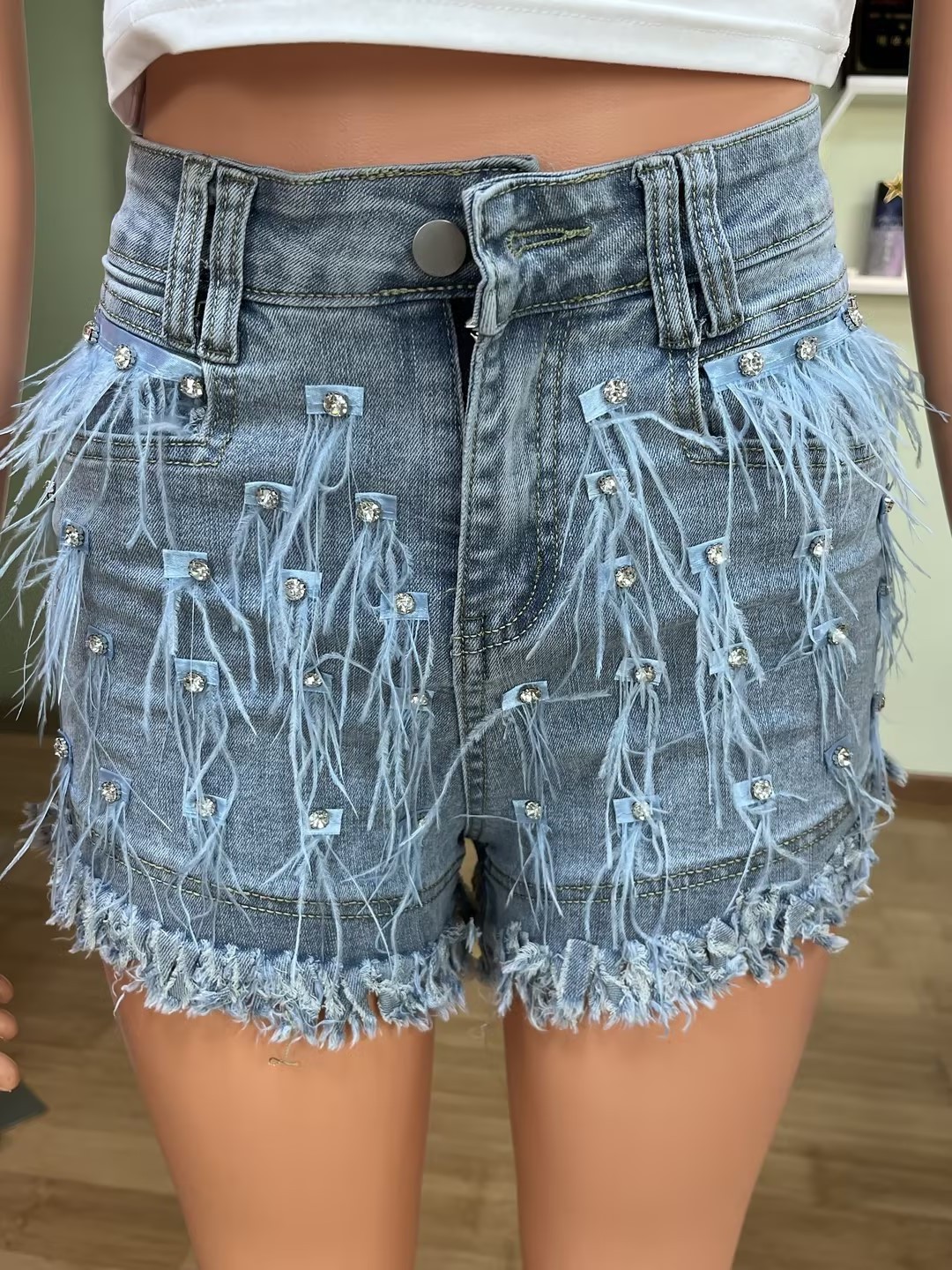 2024 New Summer Diamonds Ostrich Feather Tassel Blue Denim Shorts Female Fashion Slim Fit All-match Denim Short Jeans For Women