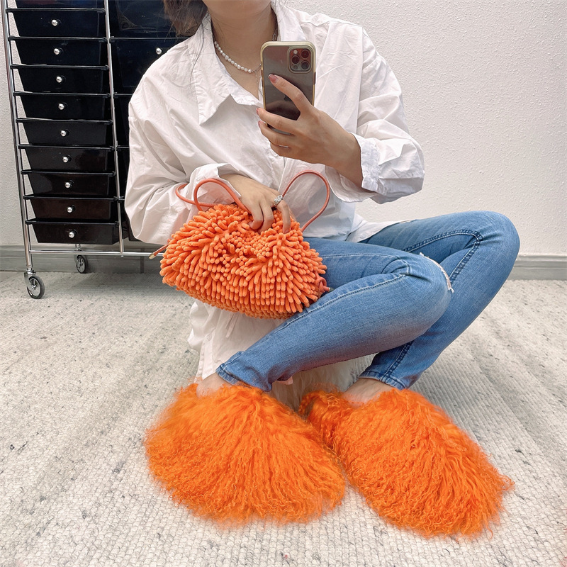 wholesale Luxury Style Ladies Cute Fluffy Slippers Flat Fur Slides And Purse Set For Women Fur Slides Slippers