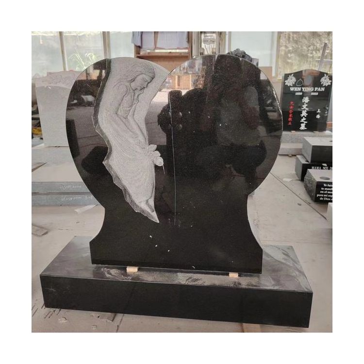 High Quality Heart-Shape Black Granite Monument with Carved Angel for Cemetery Tombstones and Memorials