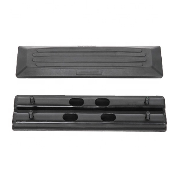 Agricultural  crawler track skid steer loader mini excavator undercarriage small rubber 300*52.5*82N  track pads