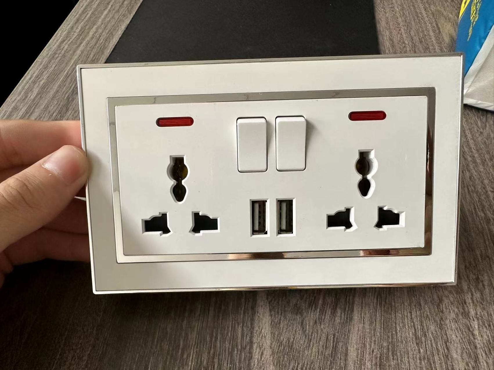 British/bs/uk 250v 15a Single Pole Double Twin 3 Pin Plug Socket/ 2x3 Hole Rectangular Power Wall Switch Socket With Neon Outlet