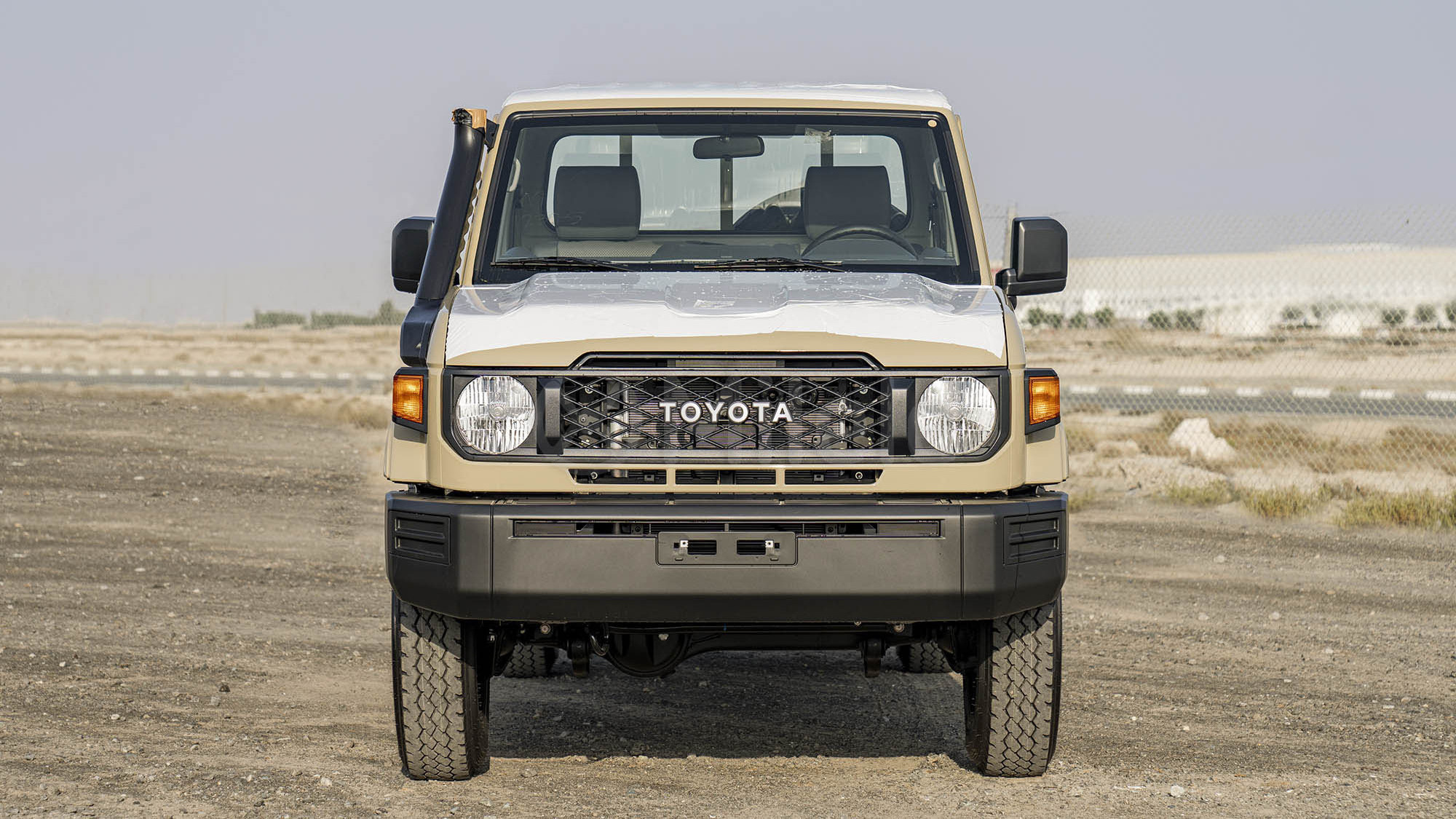 SUPER COOL 2022-2023  TOYOTA LAND CRUISER LC79SC 4.2D 2024 Car RHD/LHD NOW AVAILABLE