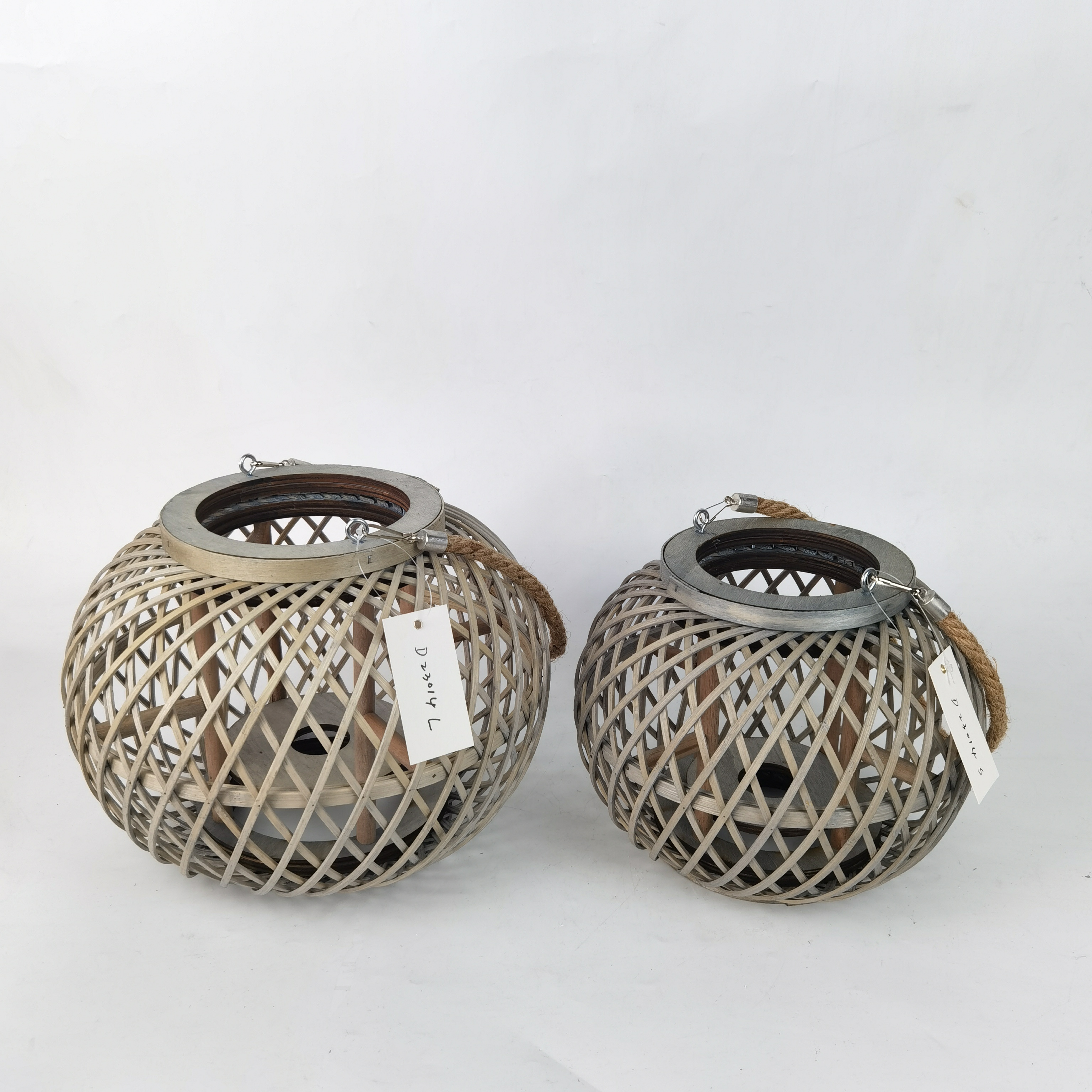 Hot Selling Home Deco Craft Natural Handmade Storm wicker Lantern Bamboo Lantern with LED candle