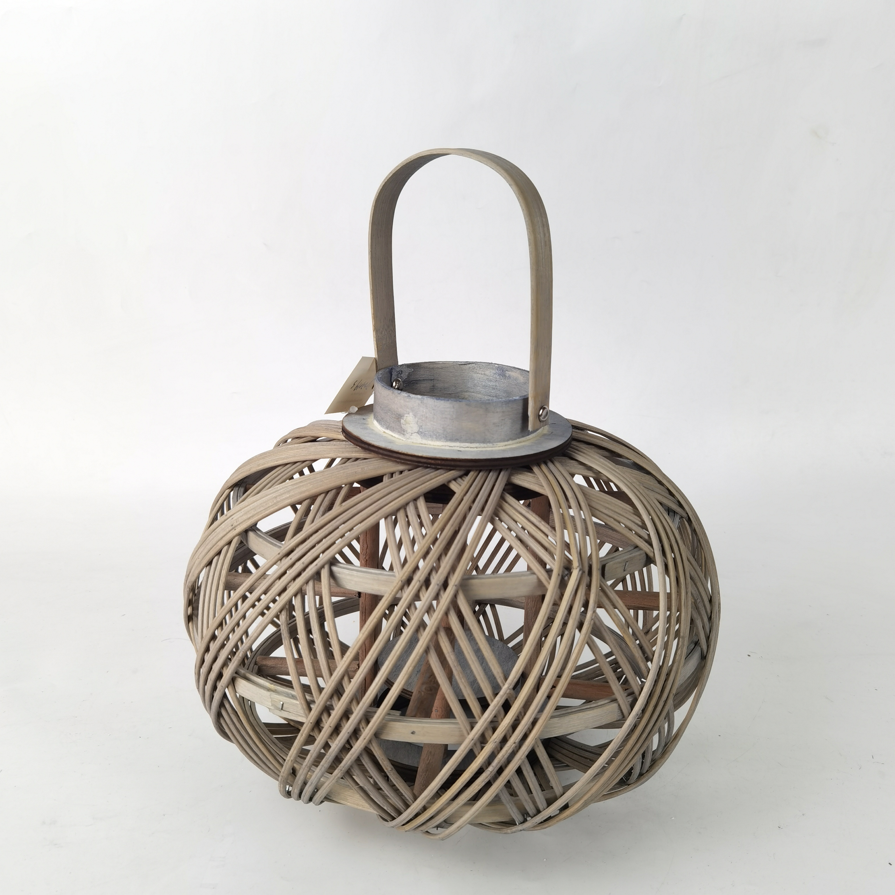 Hot Selling Home Deco Craft Natural Handmade Storm wicker Lantern Bamboo Lantern with LED candle