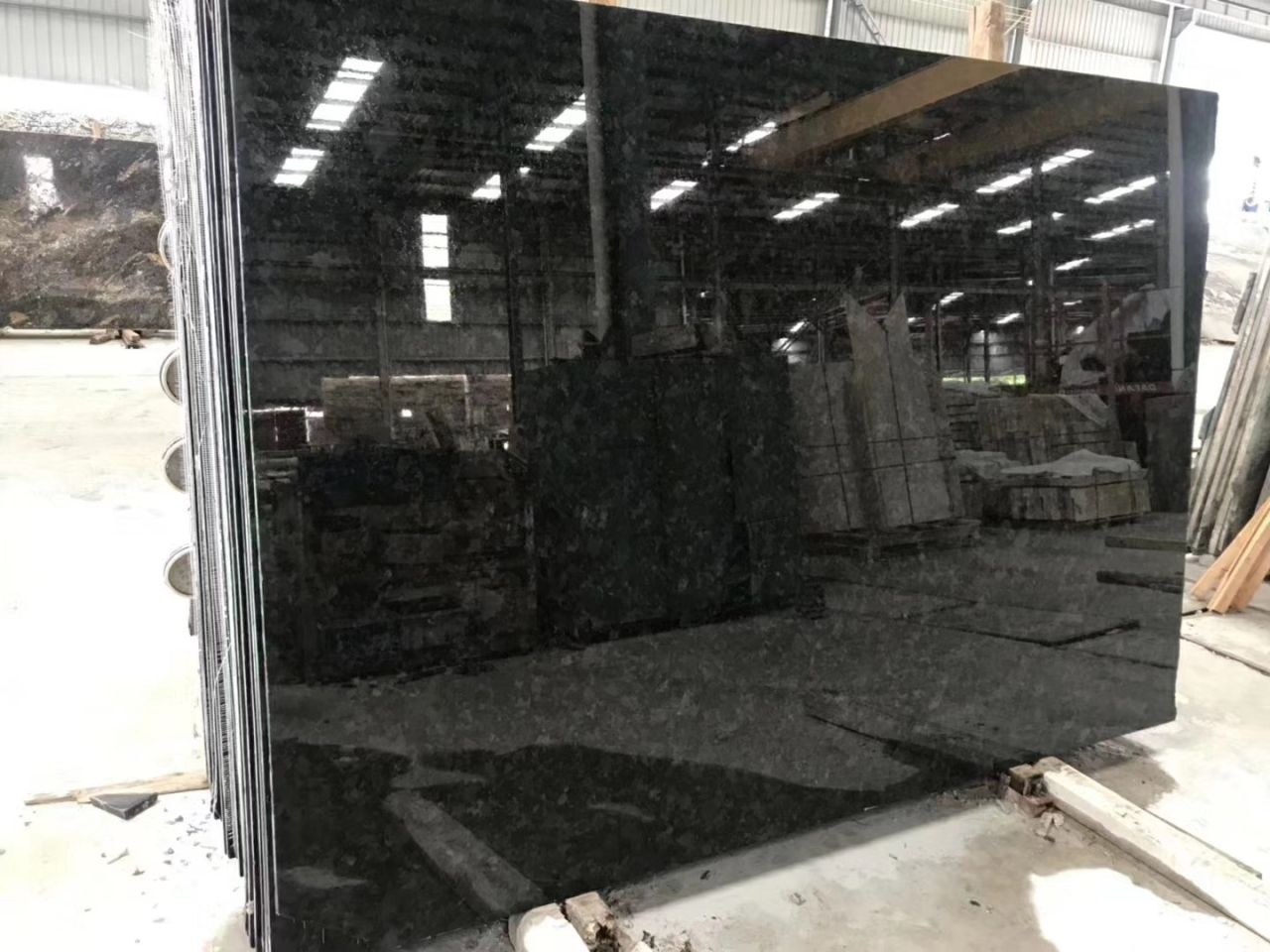 Factory Price Luxury Table Angola Black Granite Slabs Stone Floor Tile Wall Tile Kitchen Countertop Dining Table Wall Tiles