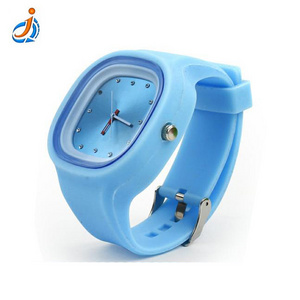 New design wholesale water proof soft digital silicone smart watch made in China