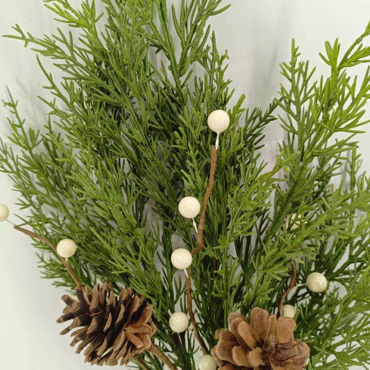 Wholesale Artificial cedar cypress leaves white Berry stems Leave Mix Artificial Stems