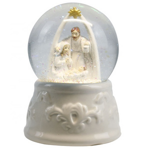 Nativity family custom design jesus baby handmade 3d snow globe with color glitter