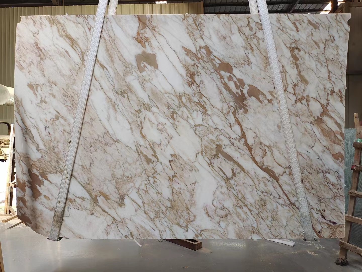 Carrara Golden white with golder Veins Marble Natural Stone Calacatta gold marble for wall floor vanity top