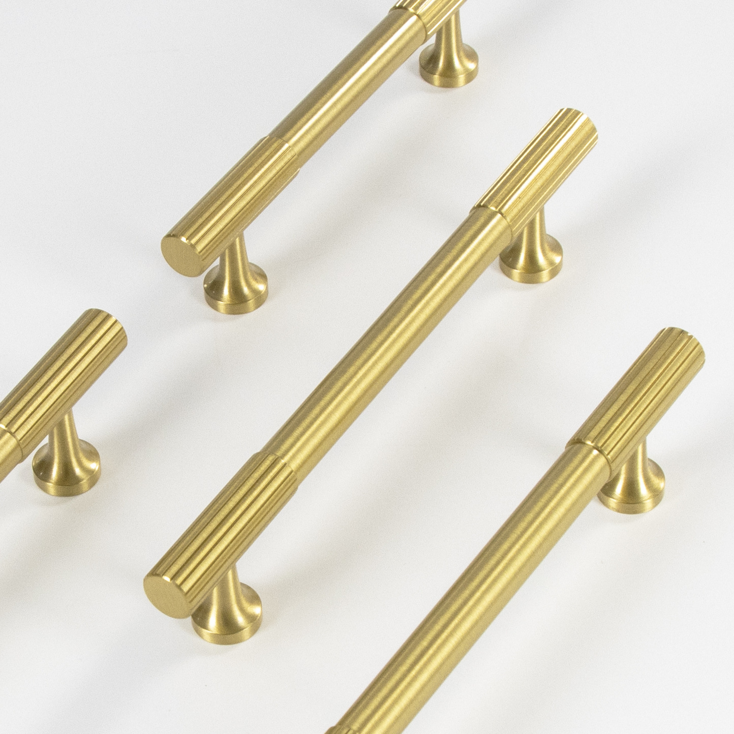 Qiansi HK0134 Luxury Furniture brass T-bar drawer pulls and knobs for cabinet handle custom wholesale hardware