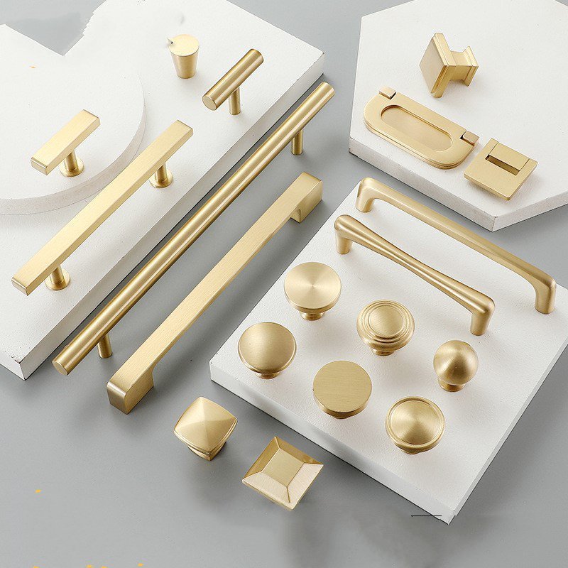 FREE SAMPLE Gold Pulls Gold Drawer Brushed Brushed Cabinet Brass Kitchen Cabinet Hardware Curved Cabinet Pulls