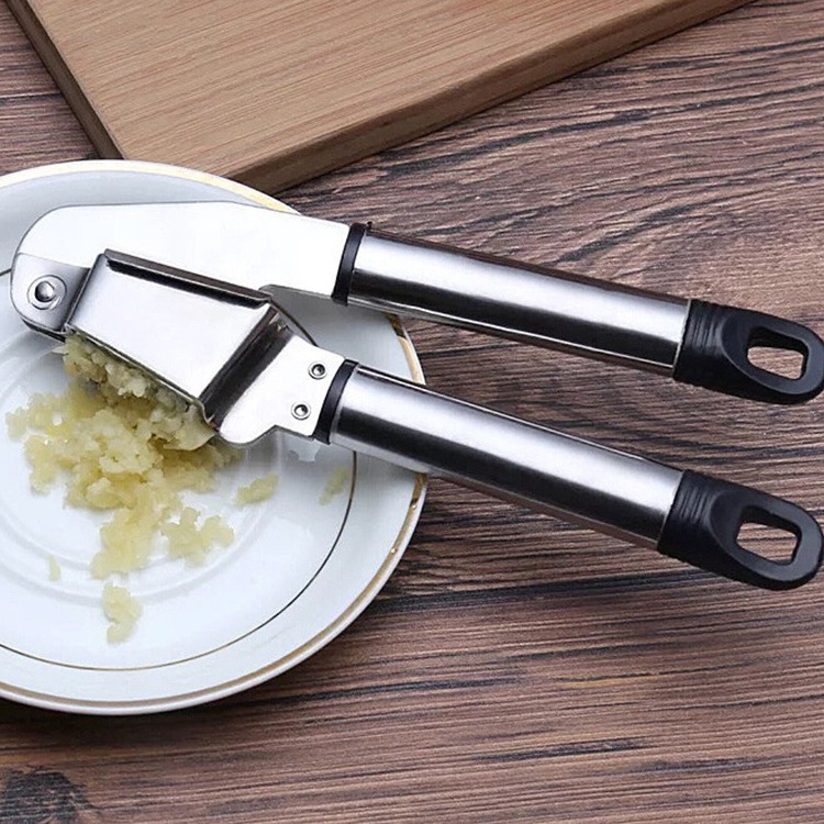 new design manual garlic press mincer Tools Kitchen Gadgets Silicone Peeler Mini 304 stainless steel ginger garlic press