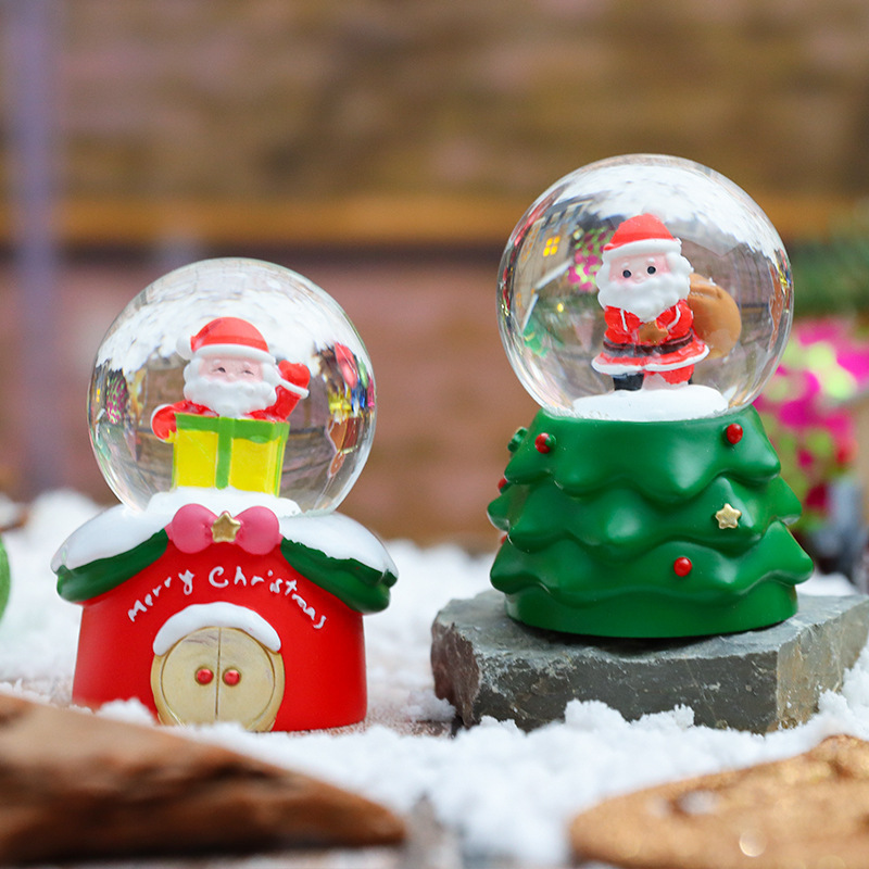 Personalized Customization Resin Crafts Snowball Glass Snow Globe Custom Snow Globes Christmas Mini Snow Globe