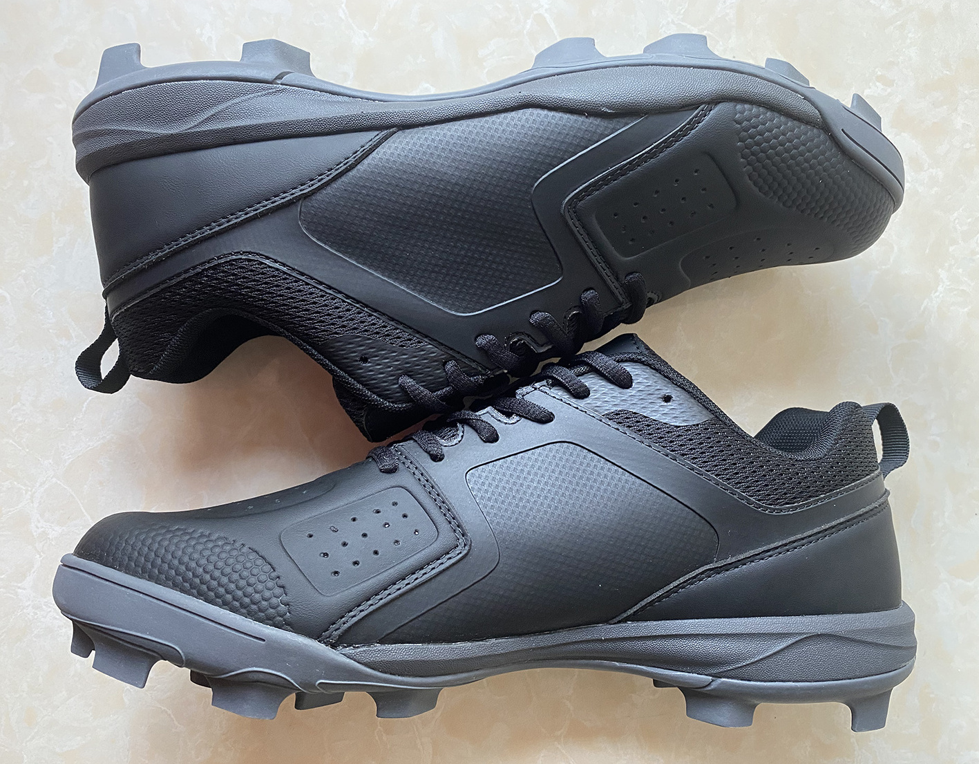 wholesale customized brand Black cricket shoes spikes for boy & men baseball sport shoes,anti-slip molded baseball shoes