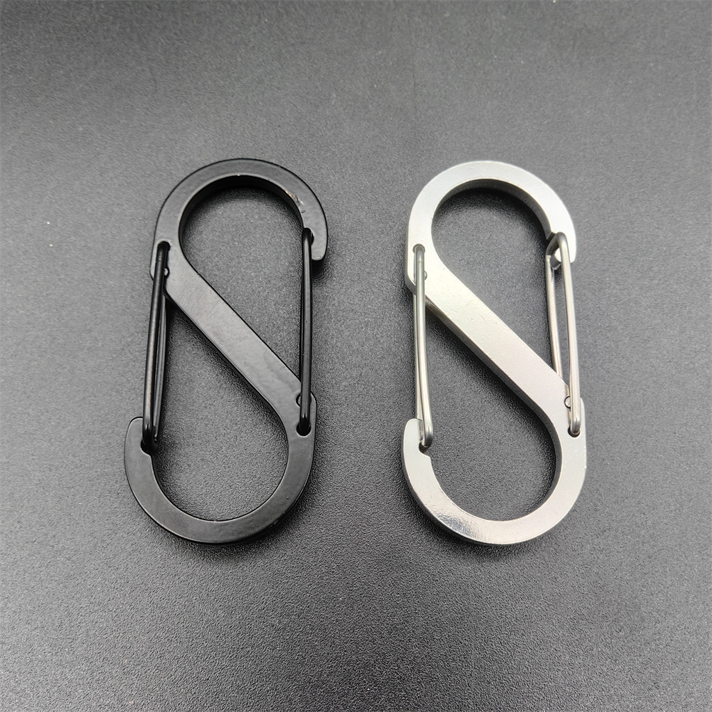 2022  Best seller 4# 5# S Type Silver Black Buckle Snap Hook Clip Key Holder Outdoor Loading Stainless Steel Carabiner