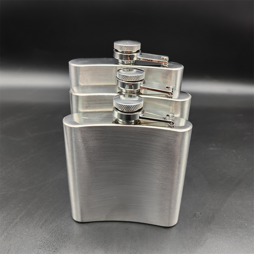 6oz 7oz 8oz black silver Logo custom High Quality Classic Stainless Steel Liquor Alcohol Flask Square Wine Bottle Hip Flask