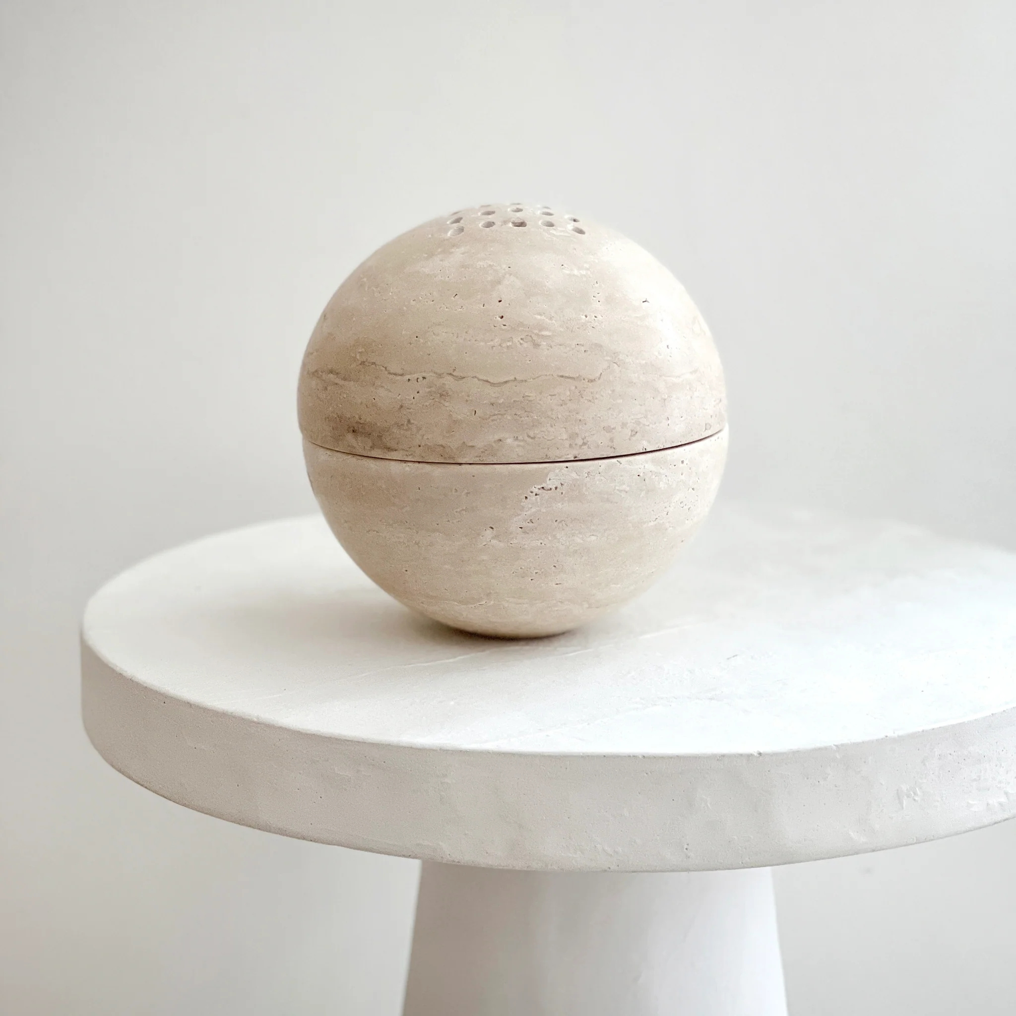 Customized Home Decoration Religious Natural Beige Marble Travertine Round Sphere Incense Holder Burner