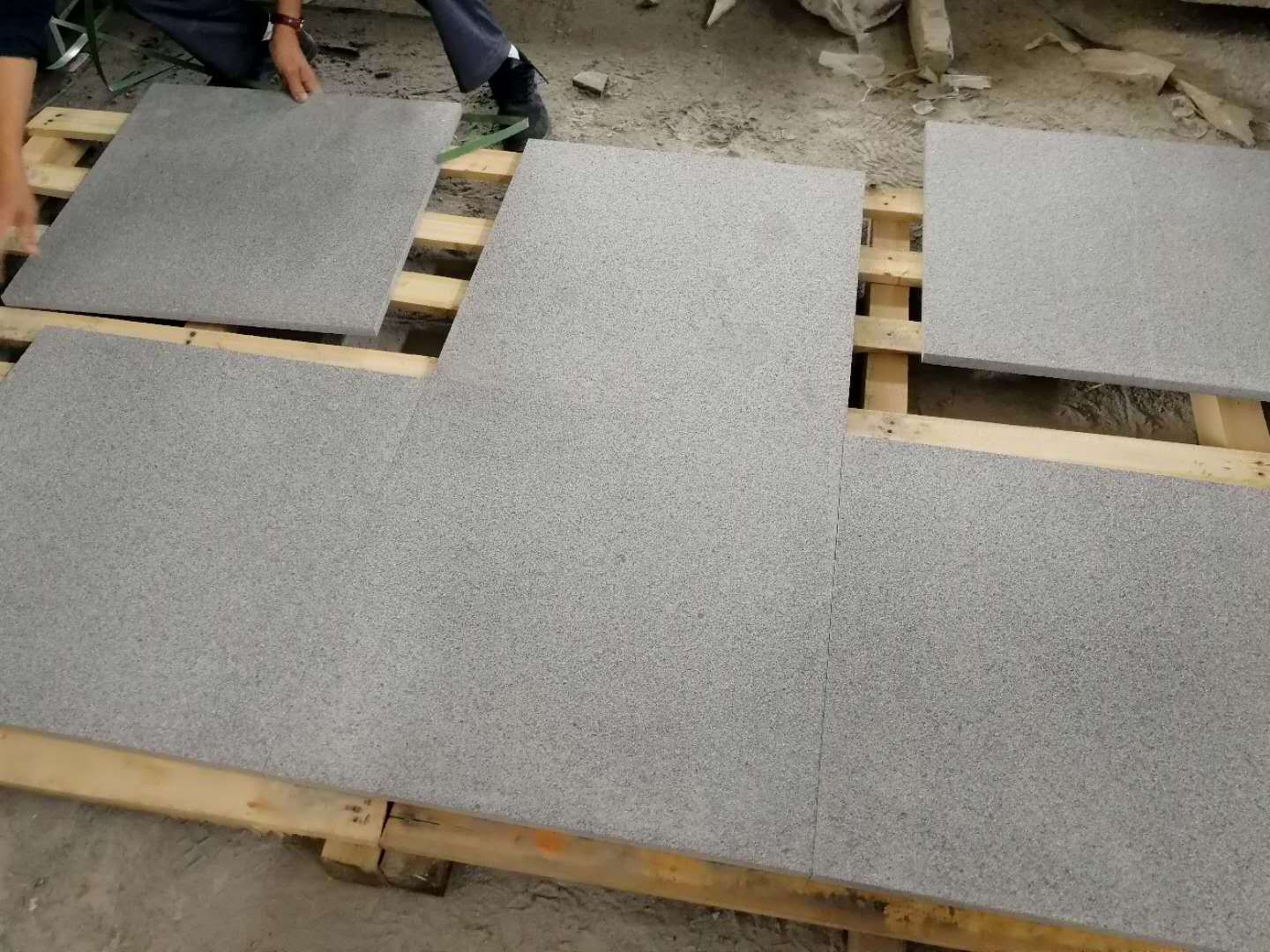 China Grey  Granite Cheap Price Grey Granite For Wholesale New G654 granite slab