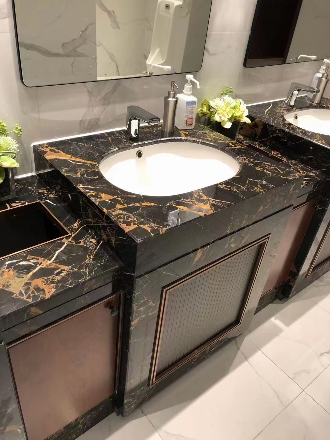 Athen Nero Black Portoro Gold Marble