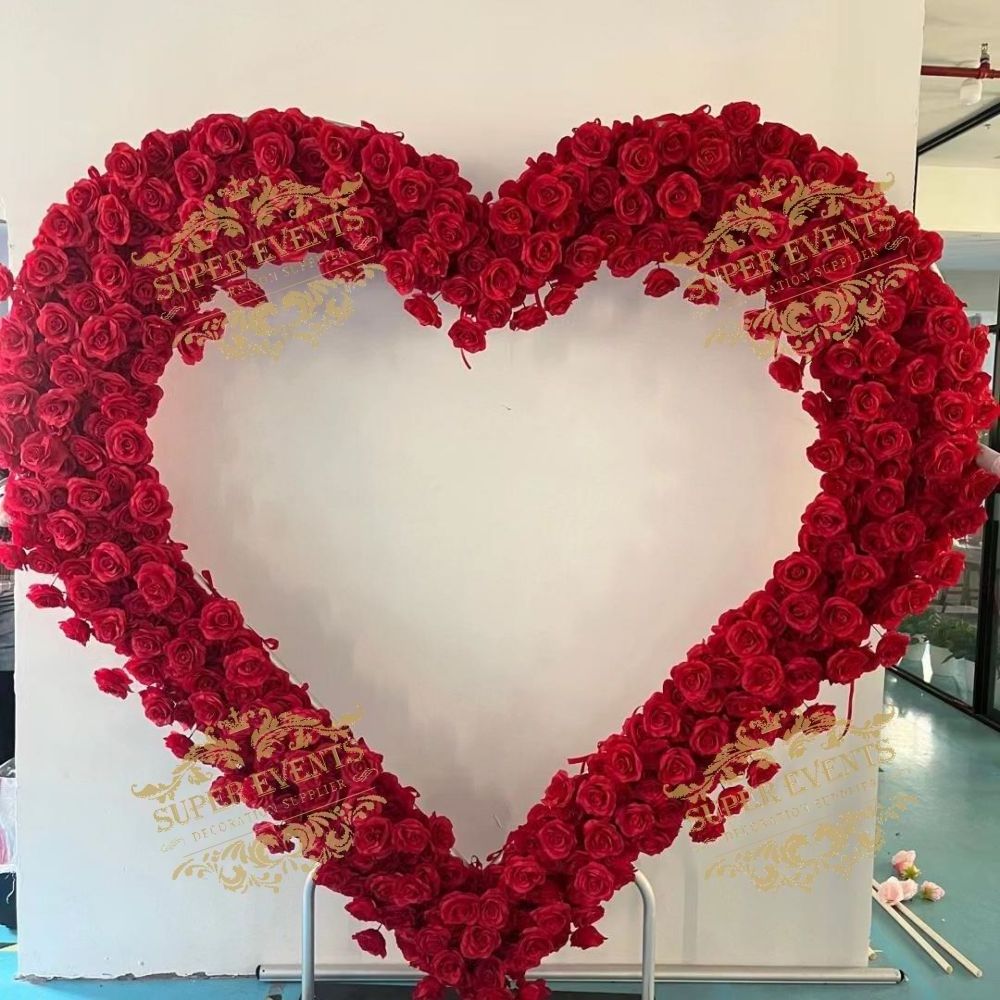 Wholesale Red Hydrangea Heart Shaped Arch Flower Row Floral Arrangement Silk Flowers Wedding Arch Backdrop For Wedding Event