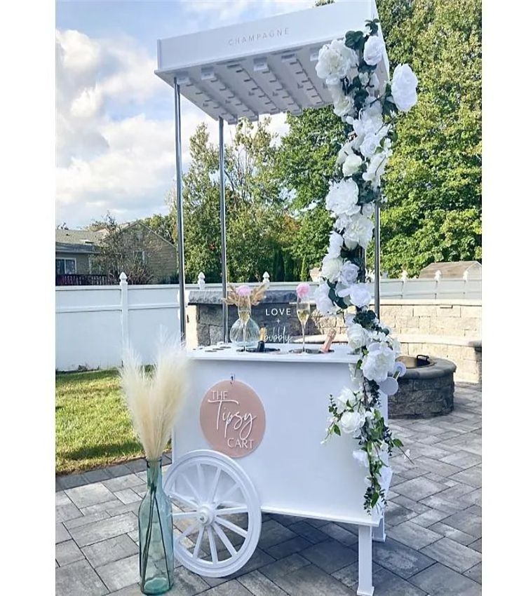 Wholesale Wedding White PVC Candy Display Wedding Champagne Cart Flower Candy Dessert Bar Carts for Wedding Decoration