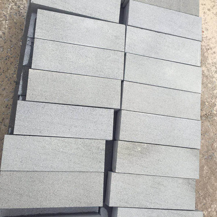 China Black Grey Puka Lavastone Lava Basalt Stone Stepping Stone Pavers Customized Sizes