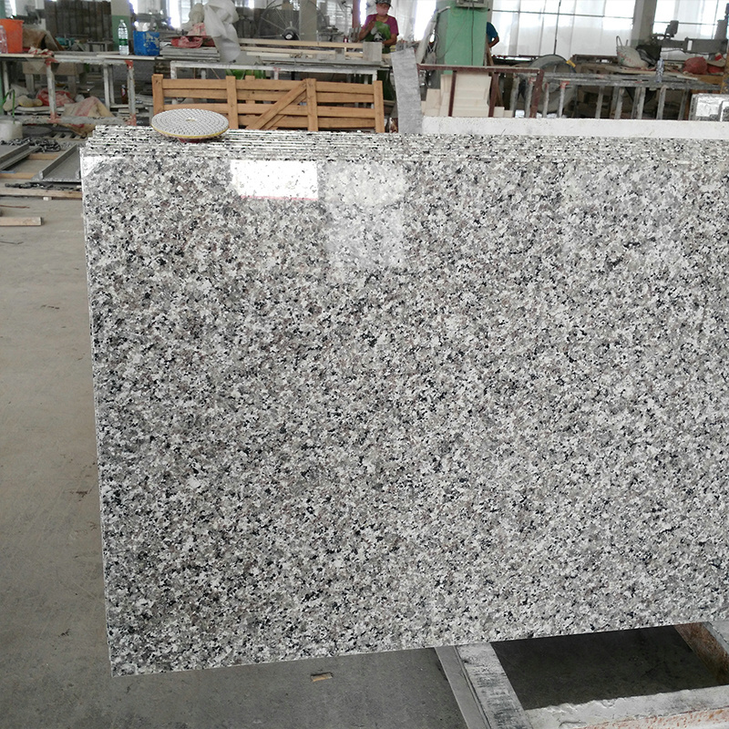 Customized Size Swan White Natural Granite Stone Countertops for Kitchen Bathroom with Polished Surface and Eased Edges