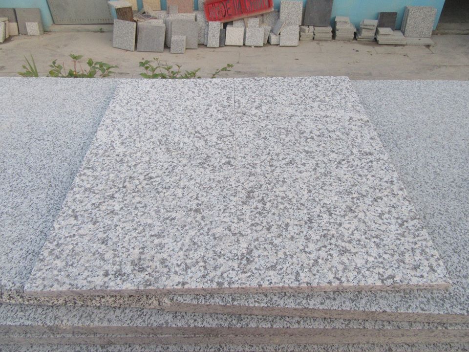 China Jilin white granite stone G623 Granite Slab Grey Stairs santa cecilia granite price