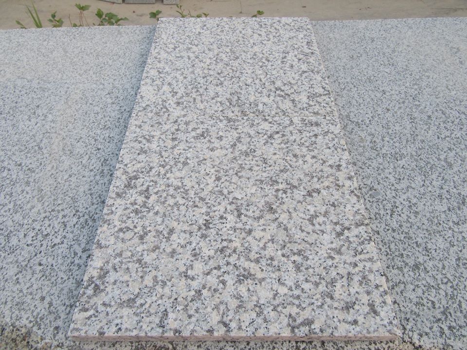 China Jilin white granite stone G623 Granite Slab Grey Stairs santa cecilia granite price