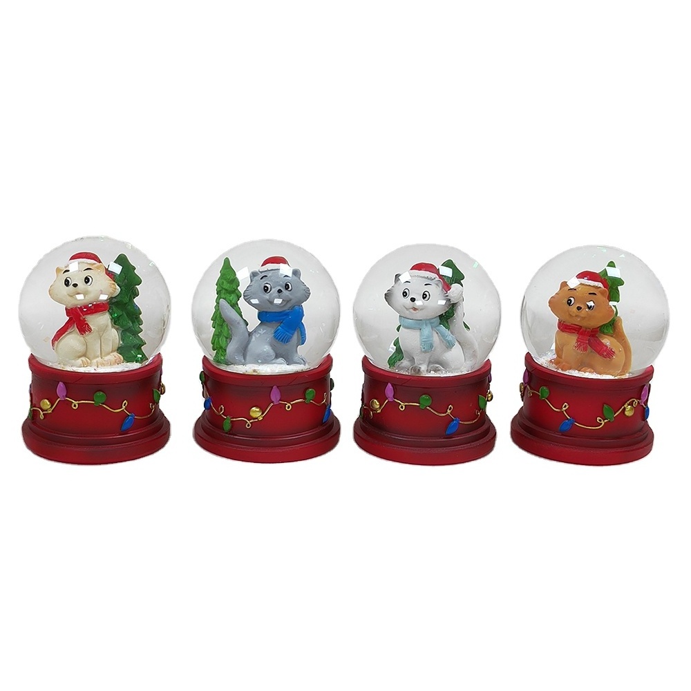 2023 Newly Custom Snow Globe Santa Empty Snow Globe European Style Resin Snow Globe Cup