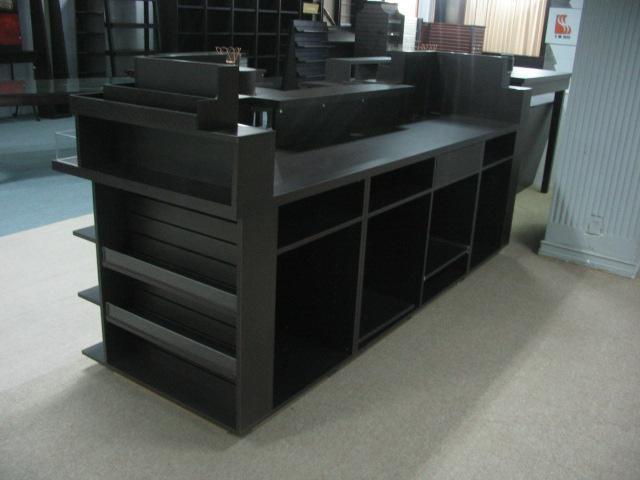 Chain clinic store powder coat wood black surface cash wrap reception counter table design for hospital