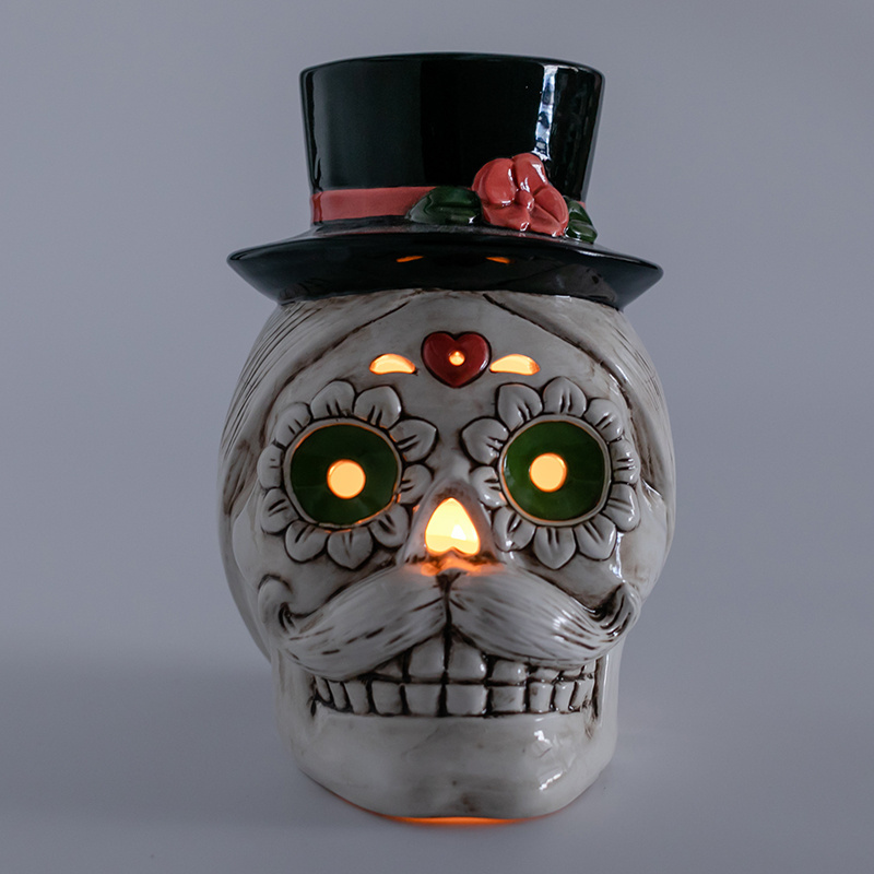 2022 Ceramic Halloween Horror Skull Ornaments Desktop Decor Custom Skeleton Ornaments with light