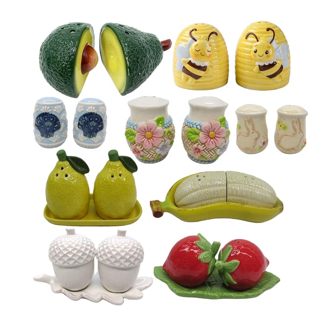 Creative Special Shaped Custom Ceramic Craft Salt And Pepper Shakers Set with tray Gift Seasoning Bottle Spice Jar