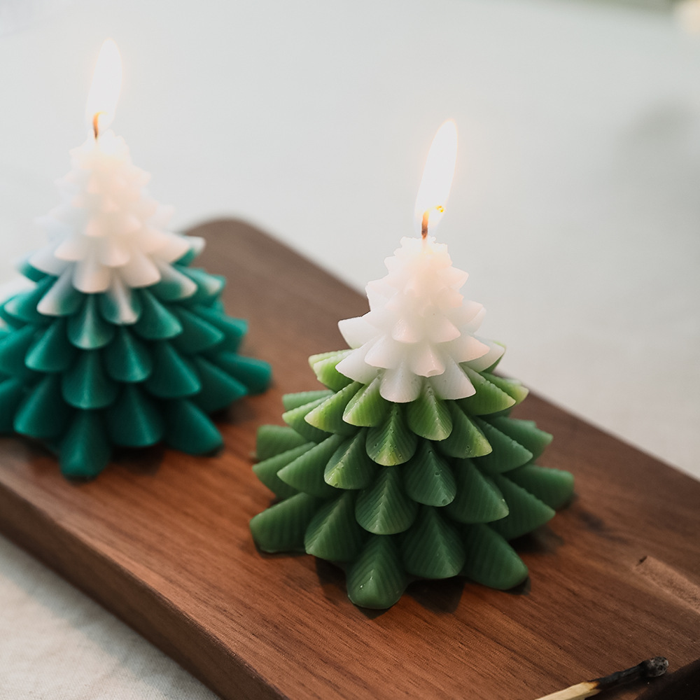 Wholesale Handmade Aromatherapy Christmas Soy Wax Candle Gift Box Artificial Small Christmas Tree Shaped Scented Candle